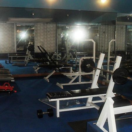 Hotel Crown Plaza לאהור מראה חיצוני תמונה