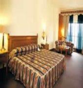 Hotel Crown Plaza לאהור מראה חיצוני תמונה